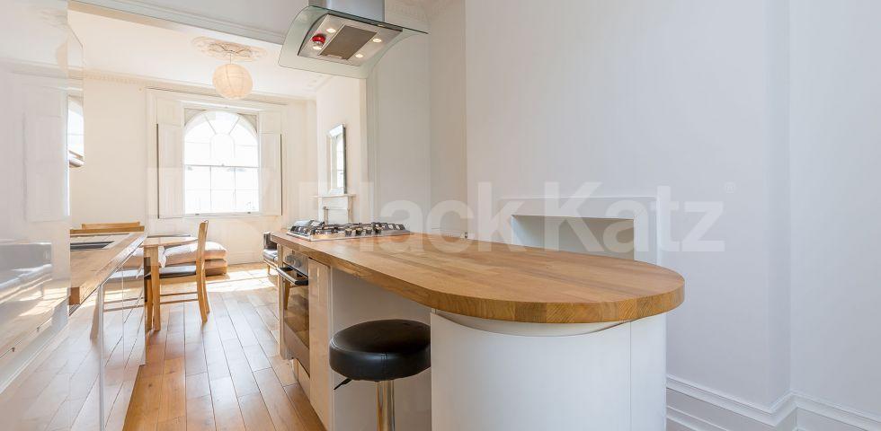 			NEW INSTRUCTION WITH GARDEN!, 3 Bedroom, 1 bath, 1 reception Flat			 Swinton Street, Kings Cross